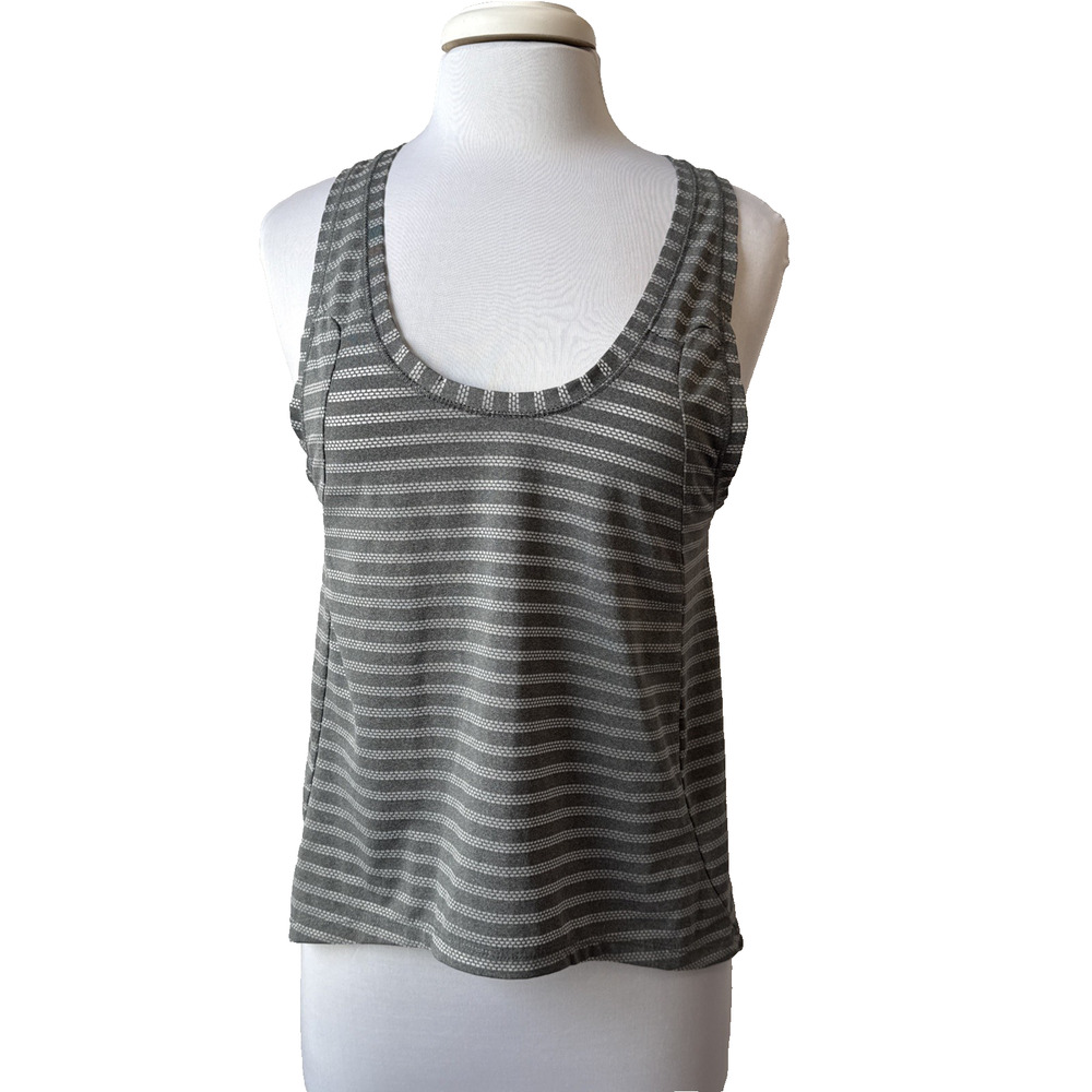 Zyia Active Women's M Athletic Sheer Stripe Nimbus Gray Split Back‎ Tank Top Gym
